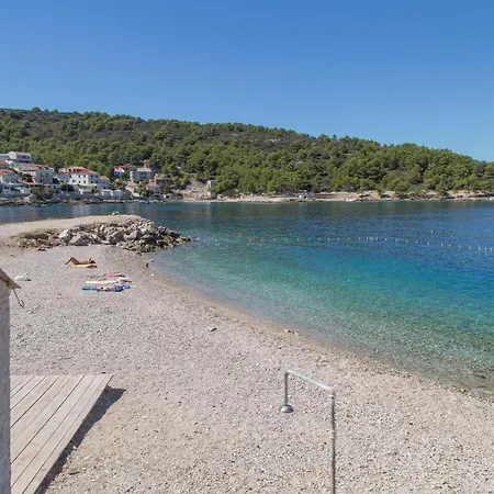 Apartments By The Sea Stomorska, Solta - 782 Apartment Stomorska