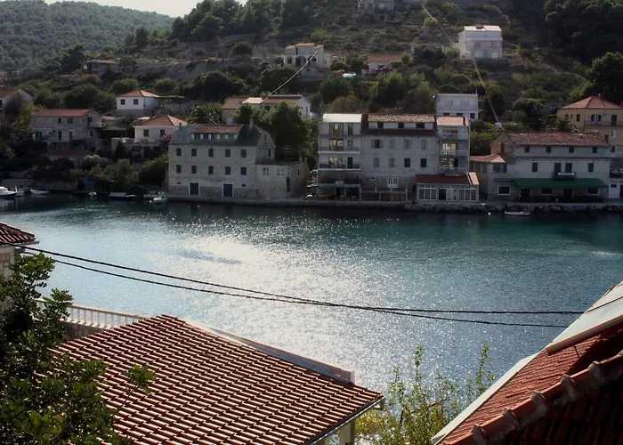 شقة By The Sea Stomorska, Solta - 782 ستومورسكا